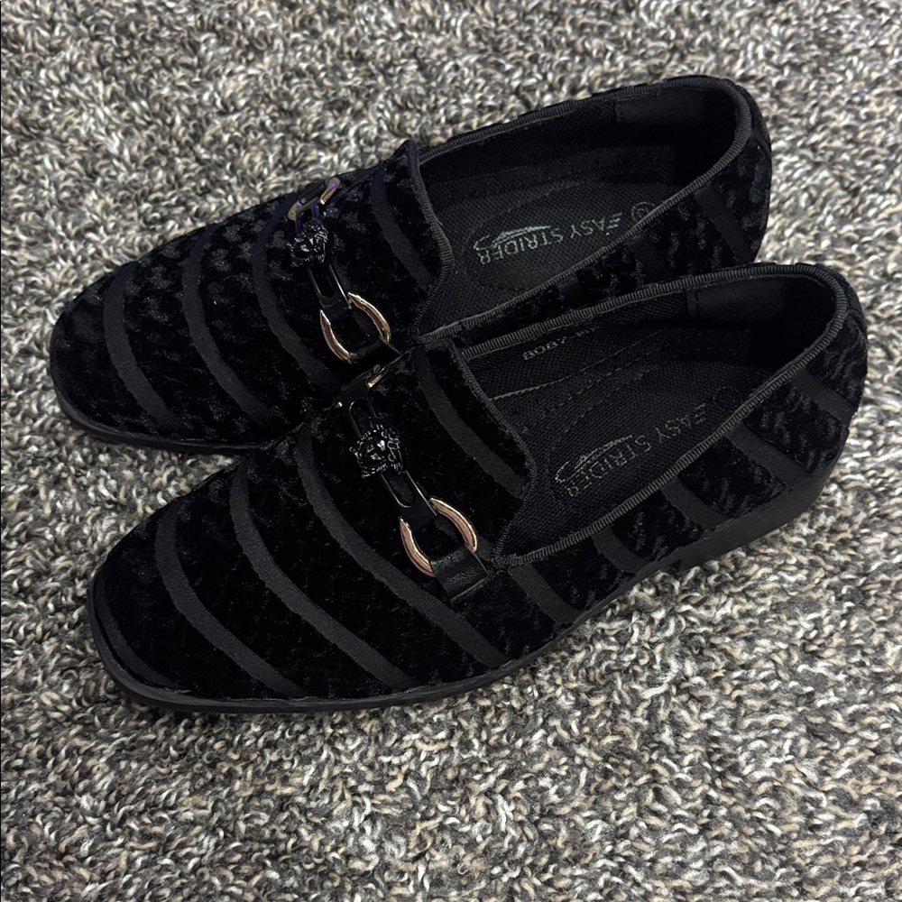 Boys Easy Street Black Loafers